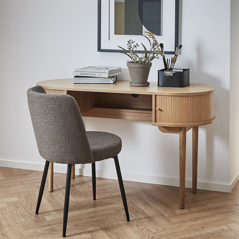 Focus Desk